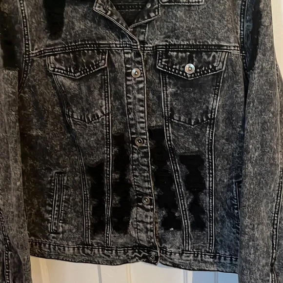 Forever 21 Gray Distressed Denim Jacket - Picture 3 of 6